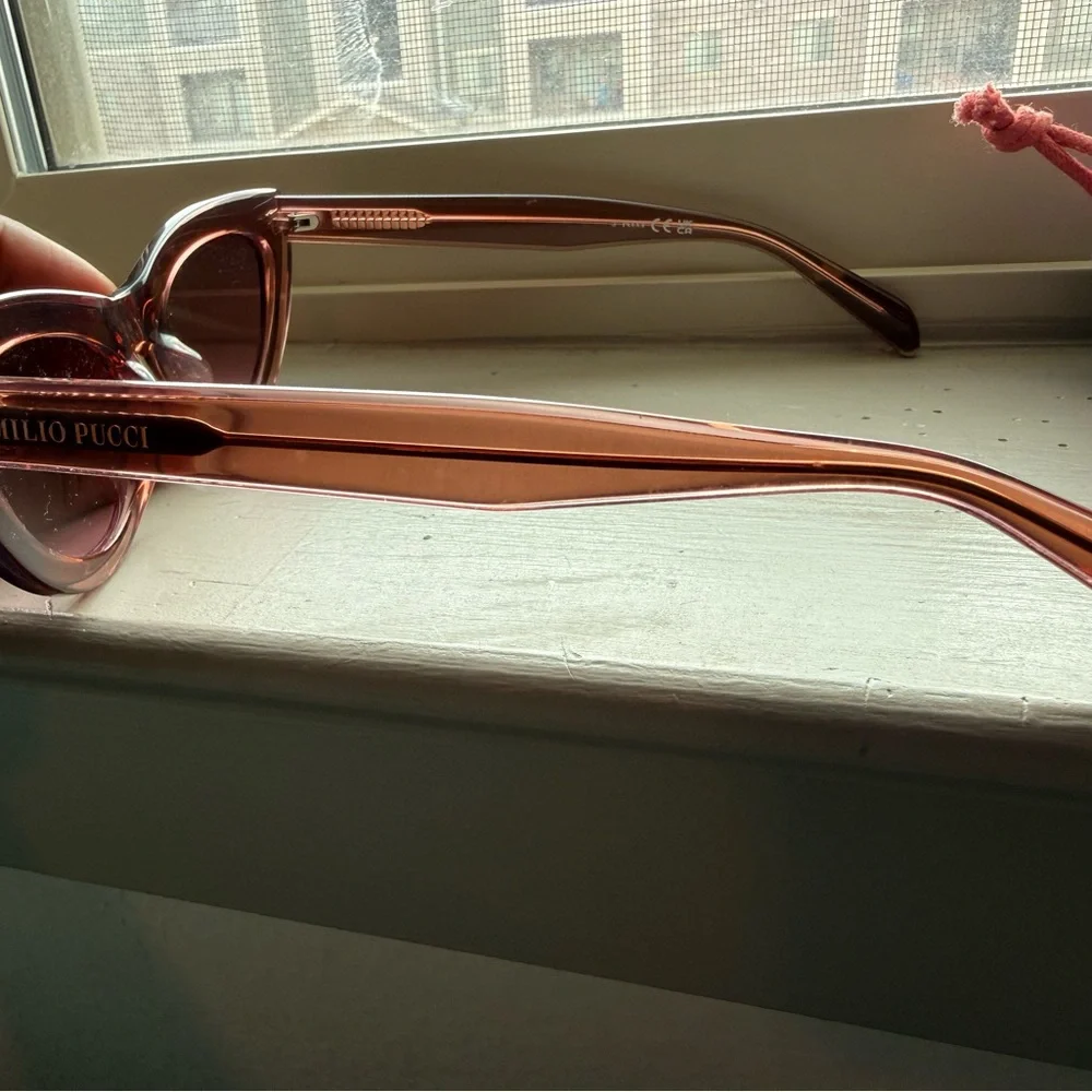 Pink Cat Eye Women's Sunglasses
Emilio Pucci - Picture 3 of 4